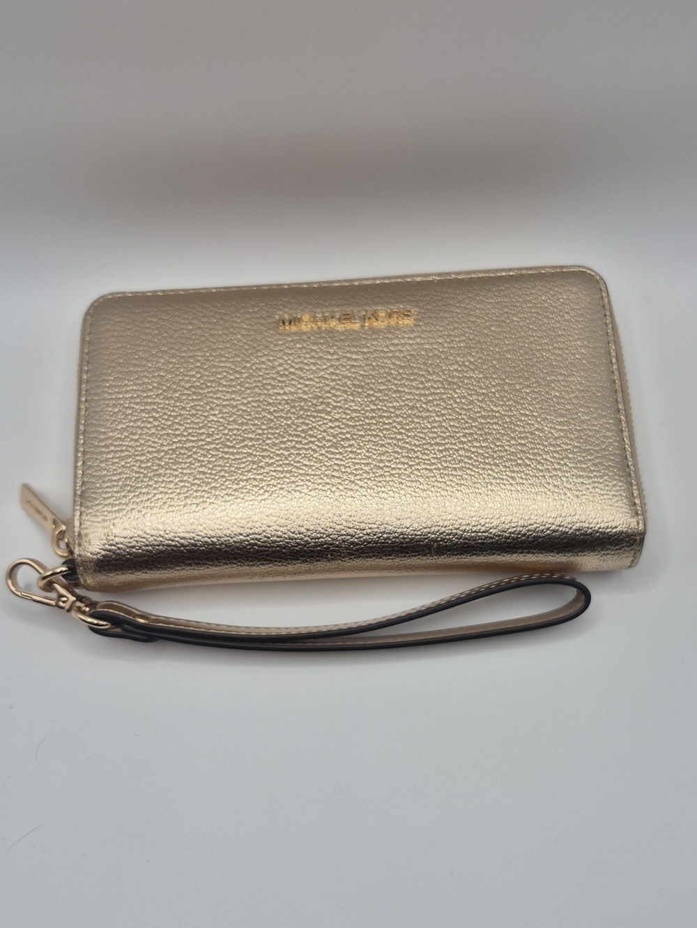 Michael Kors Jet Set Continental Wallet. METALLIC Gold